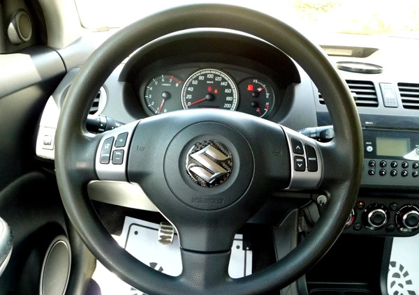 Suzuki Swift cena 13900 przebieg: 211000, rok produkcji 2005 z Jelcz-Laskowice małe 407